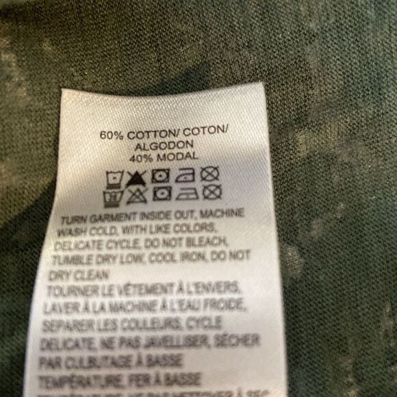 Lucky Brand NWOT Green Floral Patterned Tunic Top 2X - Picture 7 of 7